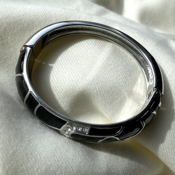 Lia Sophia Bangle Bracelet - Picture 2 of 6